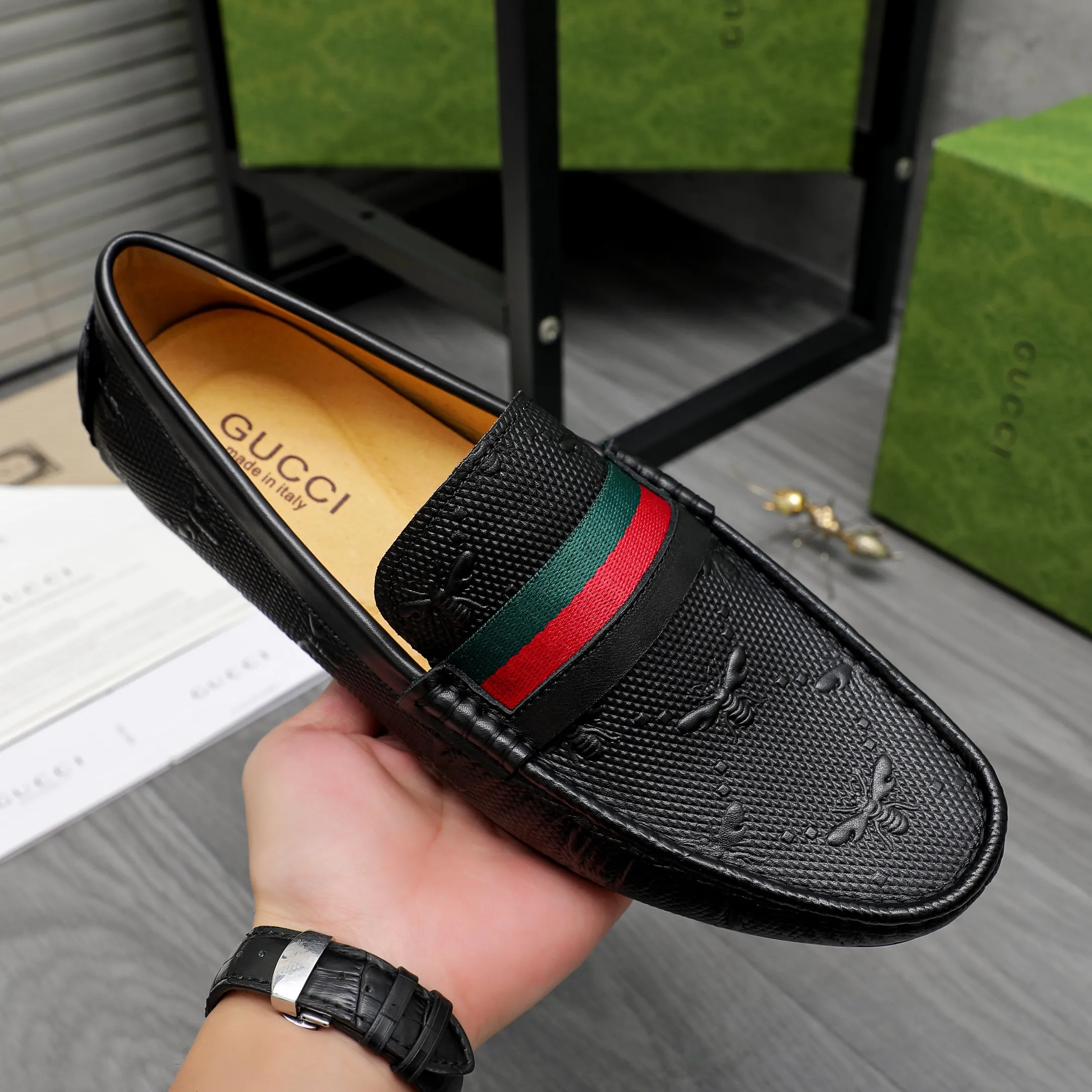 Men's shoes 💰400 Product trademark: GUCCI "Gucci" casual slip-on shoes Regular size: 38-45 (45 is custom-made and non-returnable) Product materials: Selected embossed cowhide upper, pigskin lining, rubber outsole